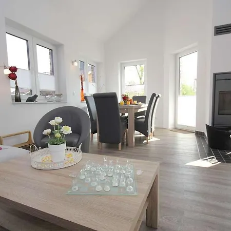 Suedstrand Haus 11 *